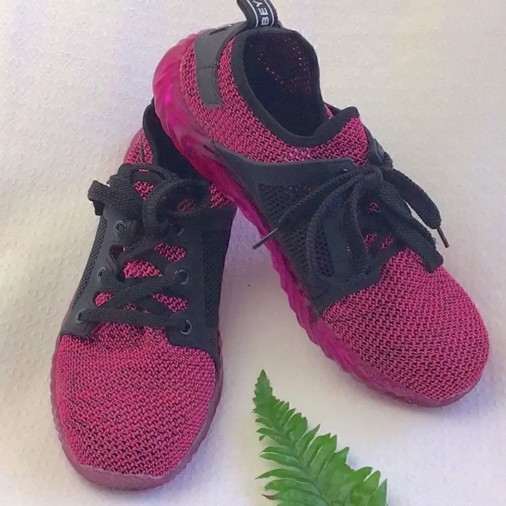 Beyond Protection Pink Steel Toe Sneakers - Picture 2 of 12